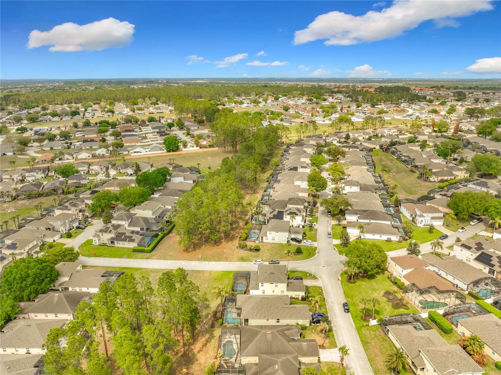 CALABAY PARC - Residential Lease