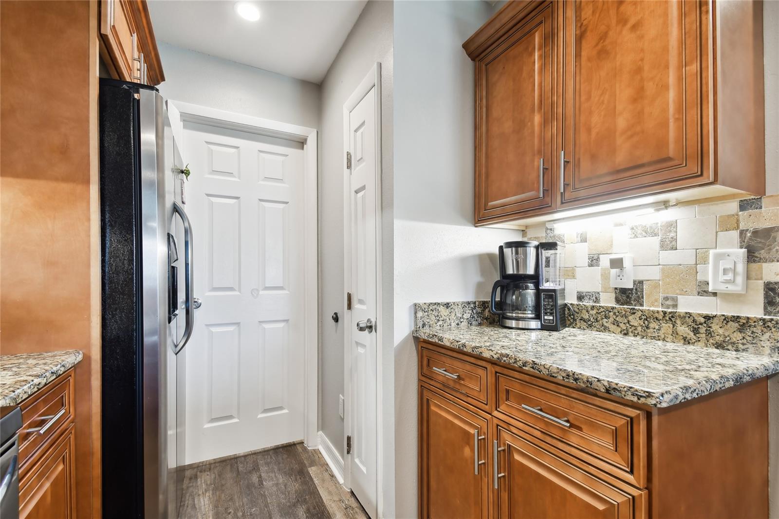 ISLAND BAY TWNHS CONDO - Residential