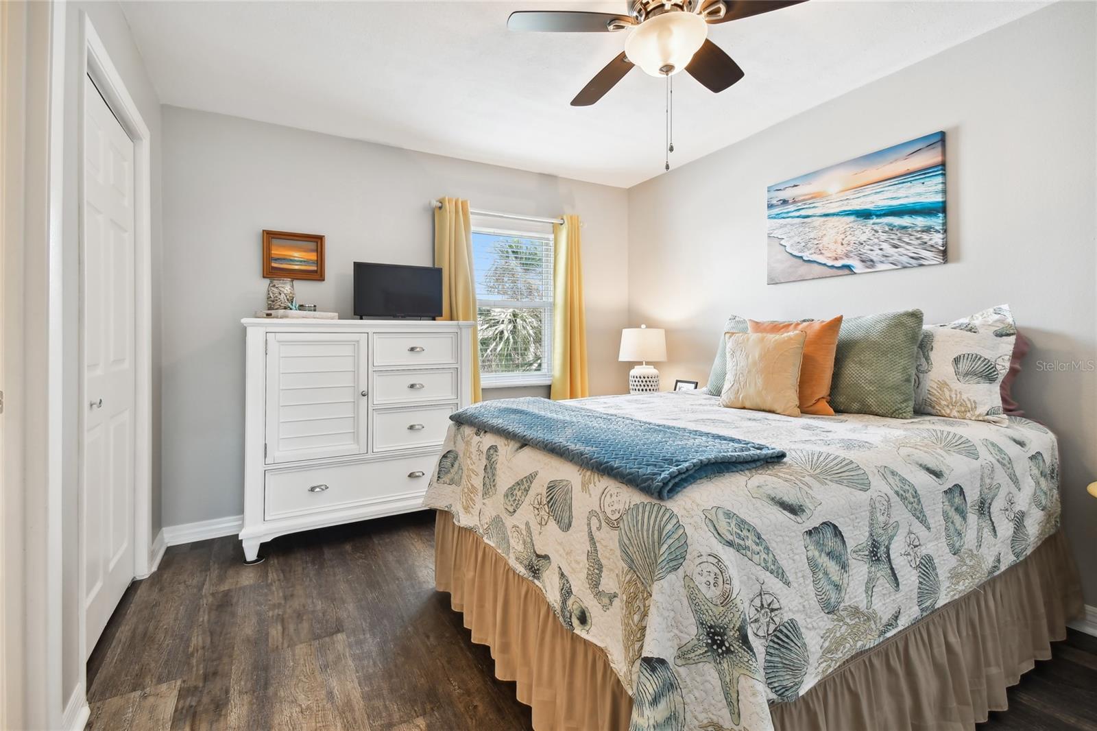 ISLAND BAY TWNHS CONDO - Residential