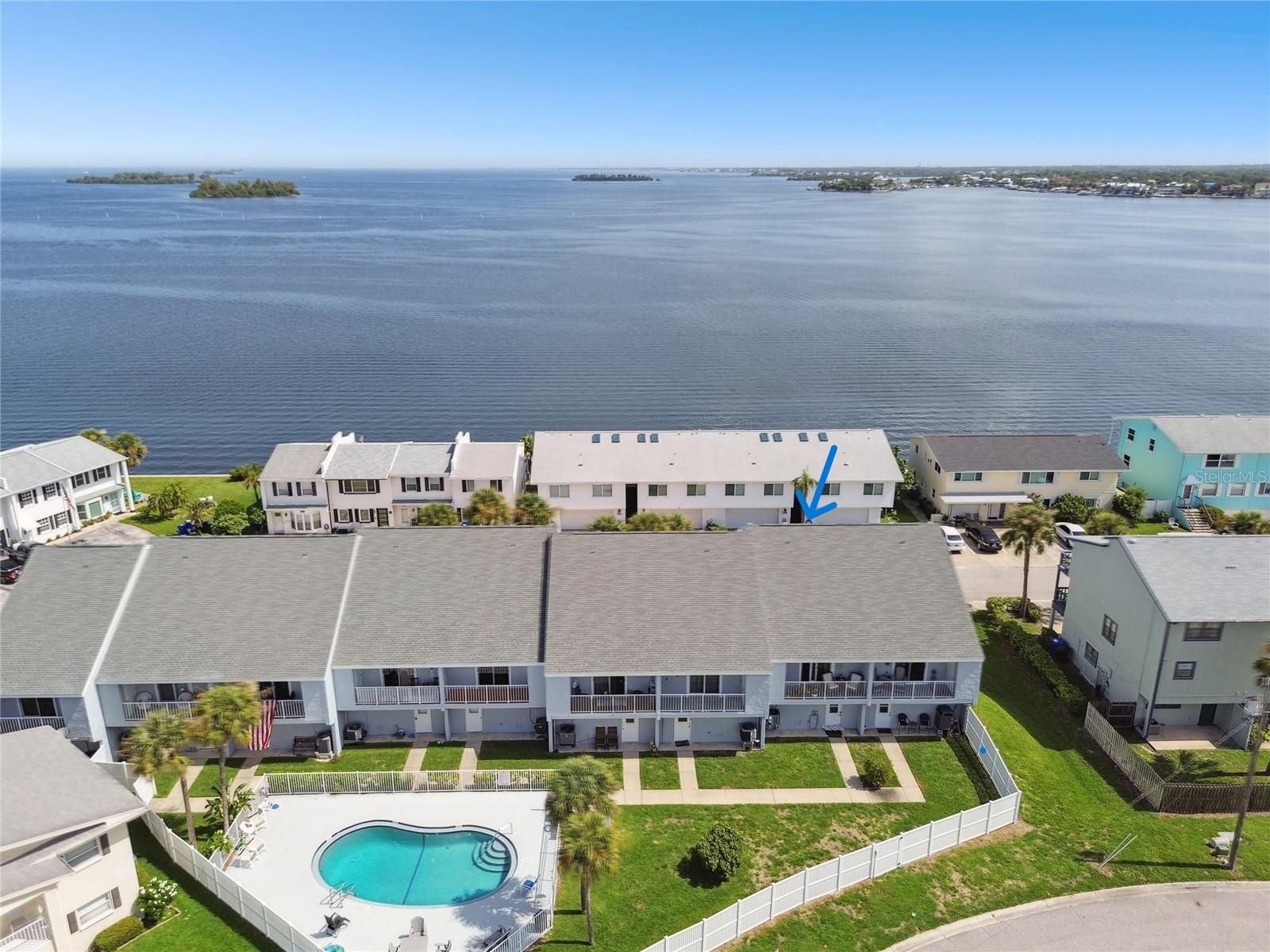 ISLAND BAY TWNHS CONDO - Residential