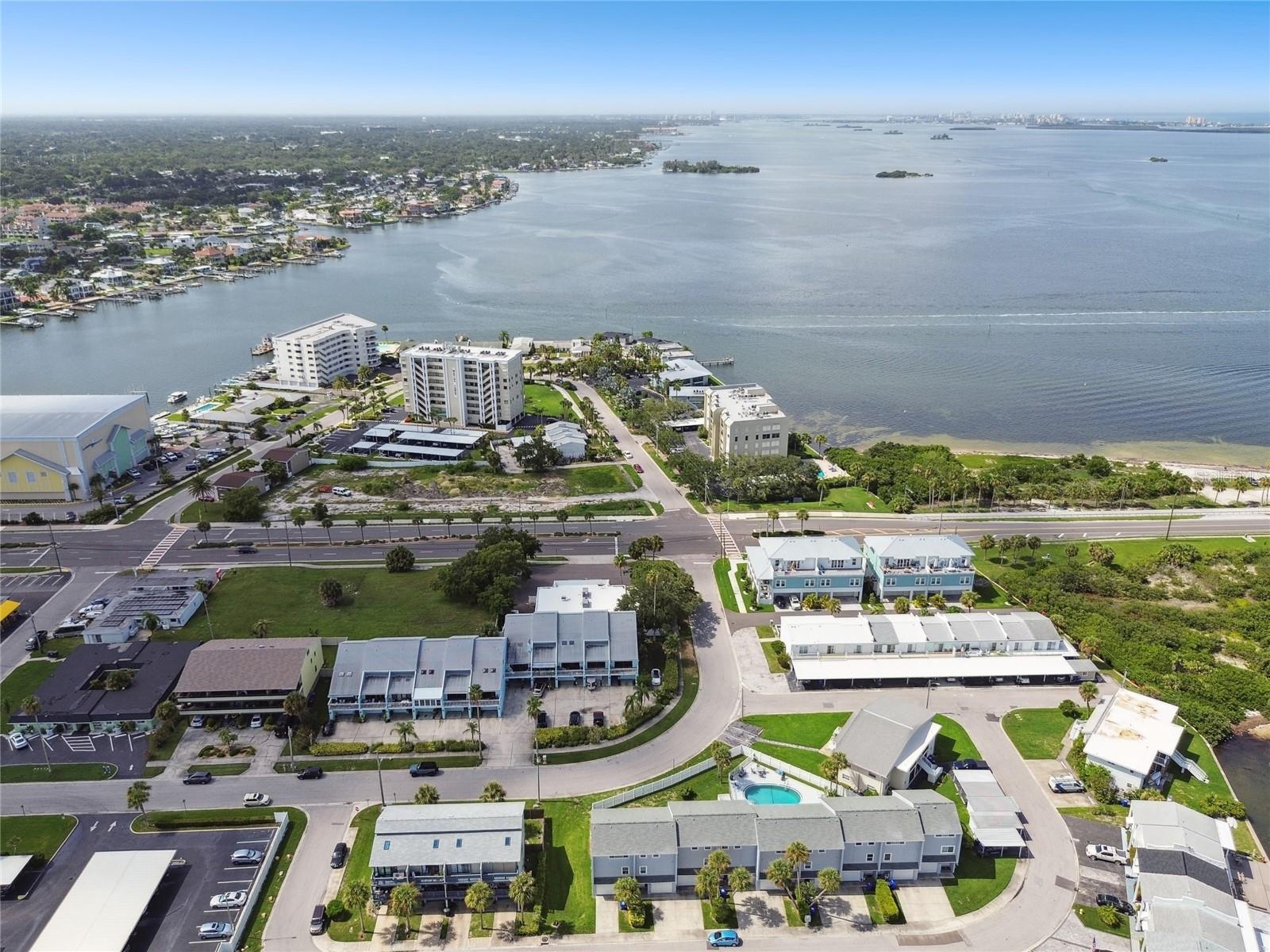 ISLAND BAY TWNHS CONDO - Residential