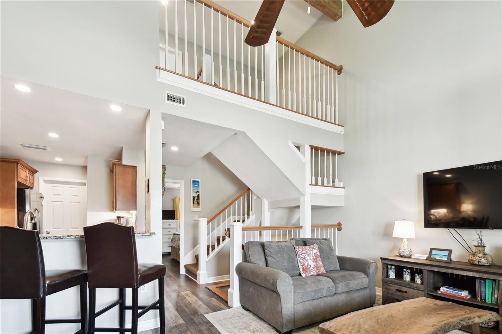 ISLAND BAY TWNHS CONDO - Residential