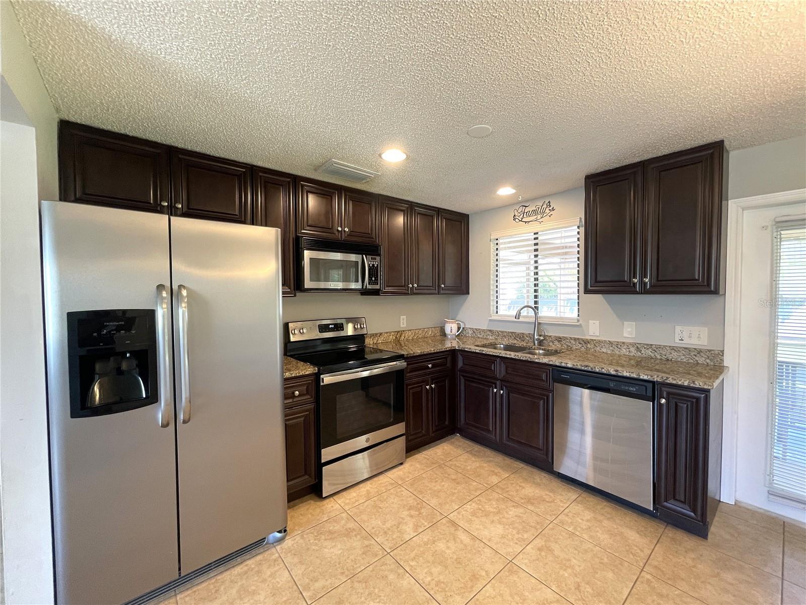 907 RED BAY TERRACE NW, PORT CHARLOTTE, FL, 33948 2 907 RED BAY TERRACE NW