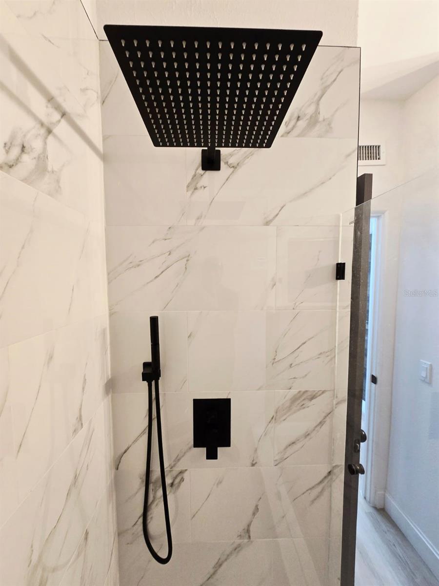 FAN-NOY PARK - Residential