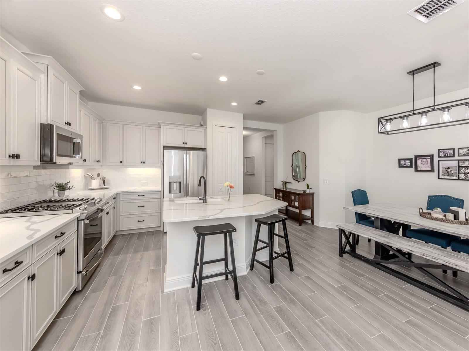 18002 FRANKLIN PARK COURT