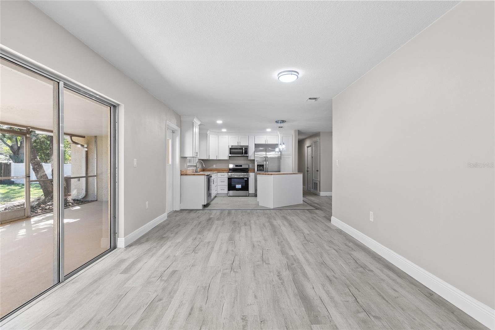 SAND LAKE HILLS SEC 03 - Residential Lease