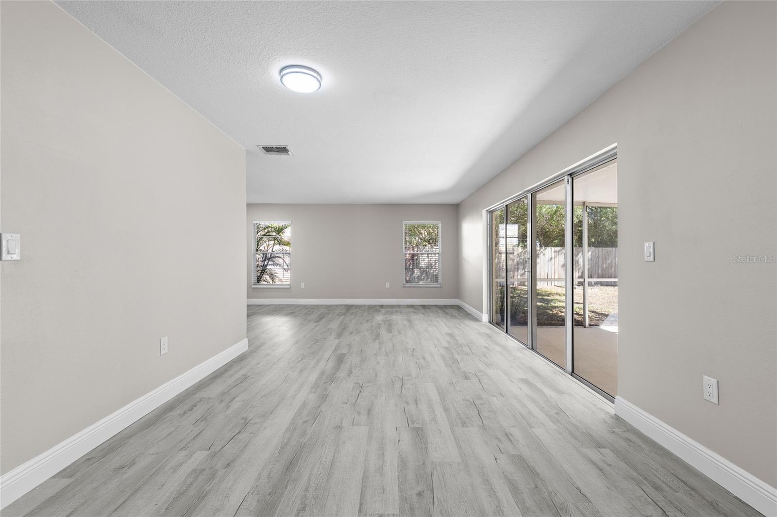 SAND LAKE HILLS SEC 03 - Residential Lease