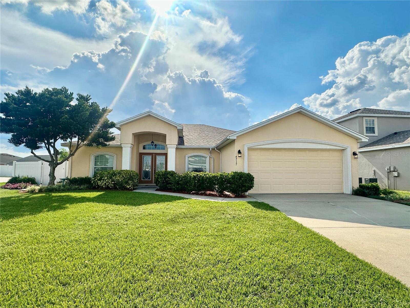 Beautiful 3 bedroom, 2 bath home in the gated community of Mandolin in SE Winter Haven. Open floor plan with vaulted ceiling in the Great room, Kitchen and Dining room. The master suite has a large walk in closet, garden tub with separate shower and dual sinks. It is a split bedroom plan. There is an additional office/den as well. Other features include inside laundry room, fenced back yard and automatic irrigation system. Sorry, NO PETS!