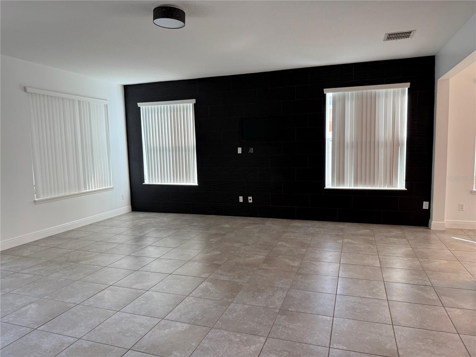 RESERVE/SAWGRASS PH 1 - Residential