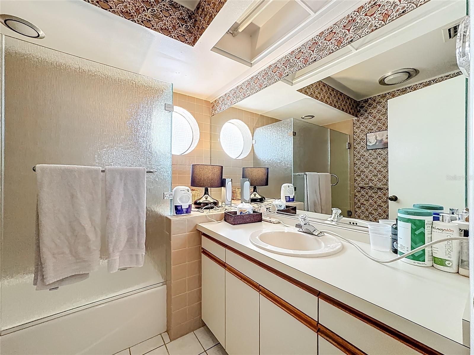 FAIRWAY WOODS - Residential