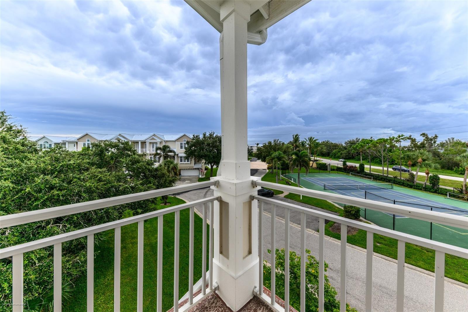 LANDINGS/CORAL CRK - Residential Lease