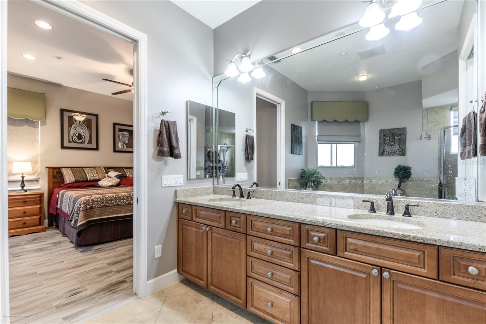 LANDINGS/CORAL CRK - Residential Lease