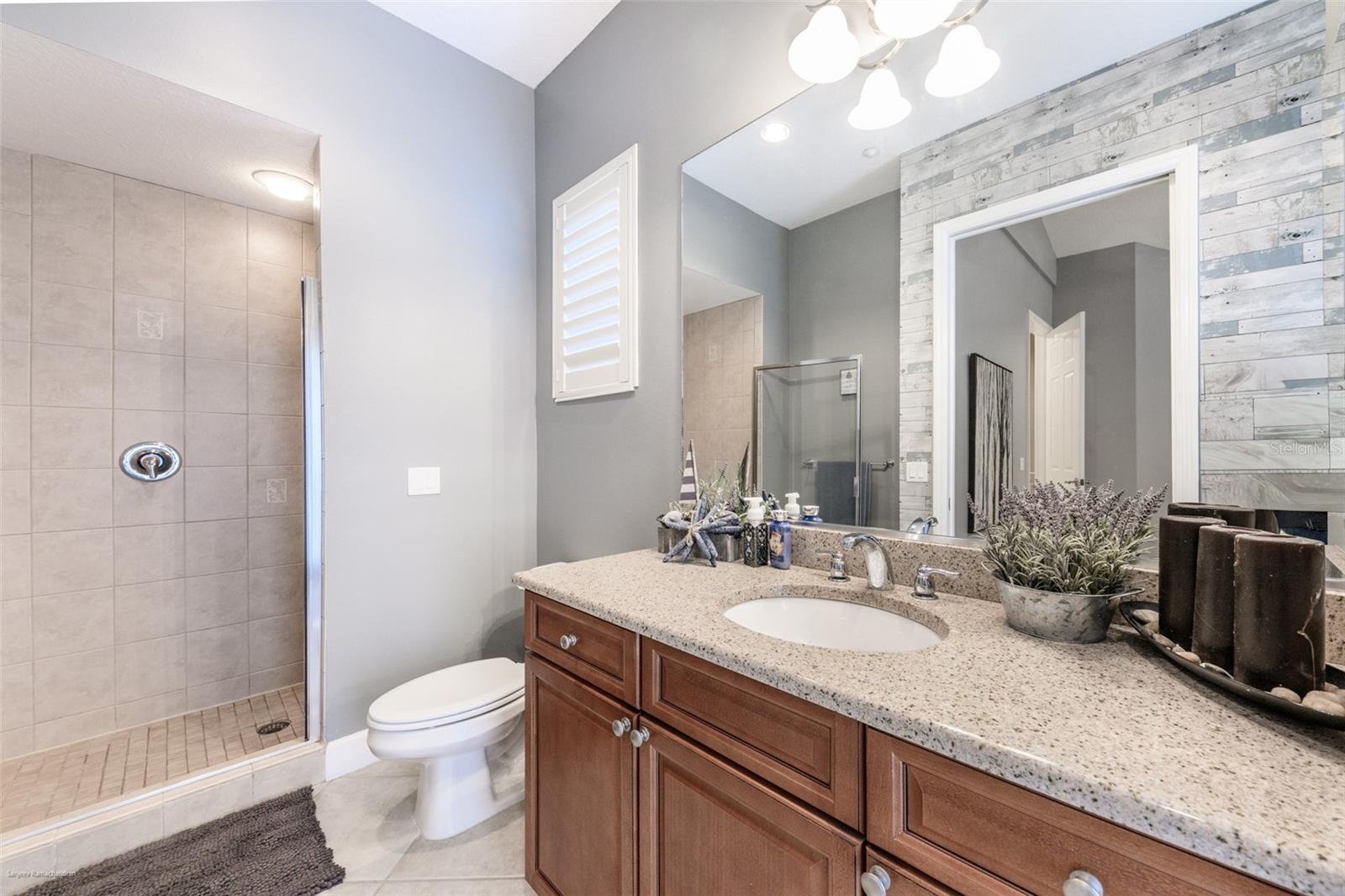 LANDINGS/CORAL CRK - Residential Lease