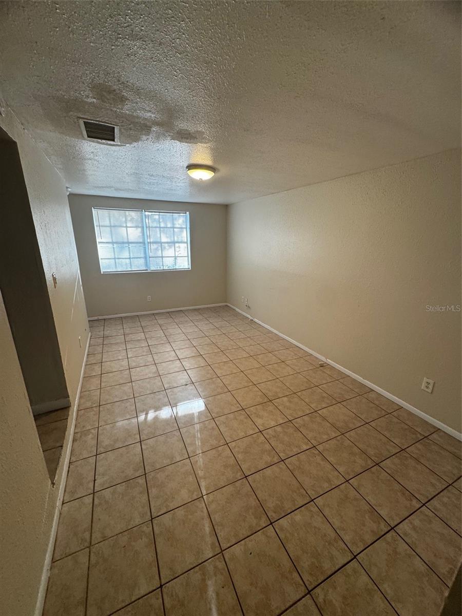 GRANT PARK ADD BLK 31-3 - Residential Lease