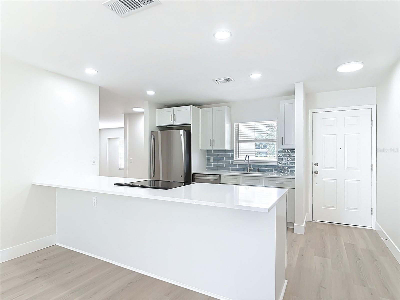 4678 HIDDEN LAKE DRIVE