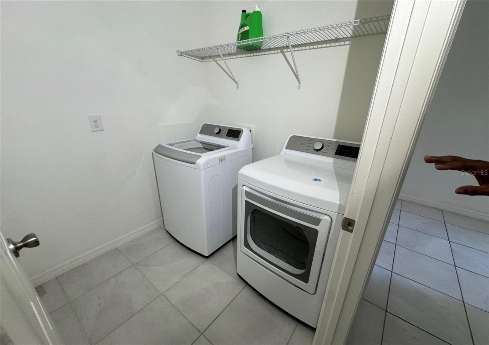 PARKSIDE - Residential Lease