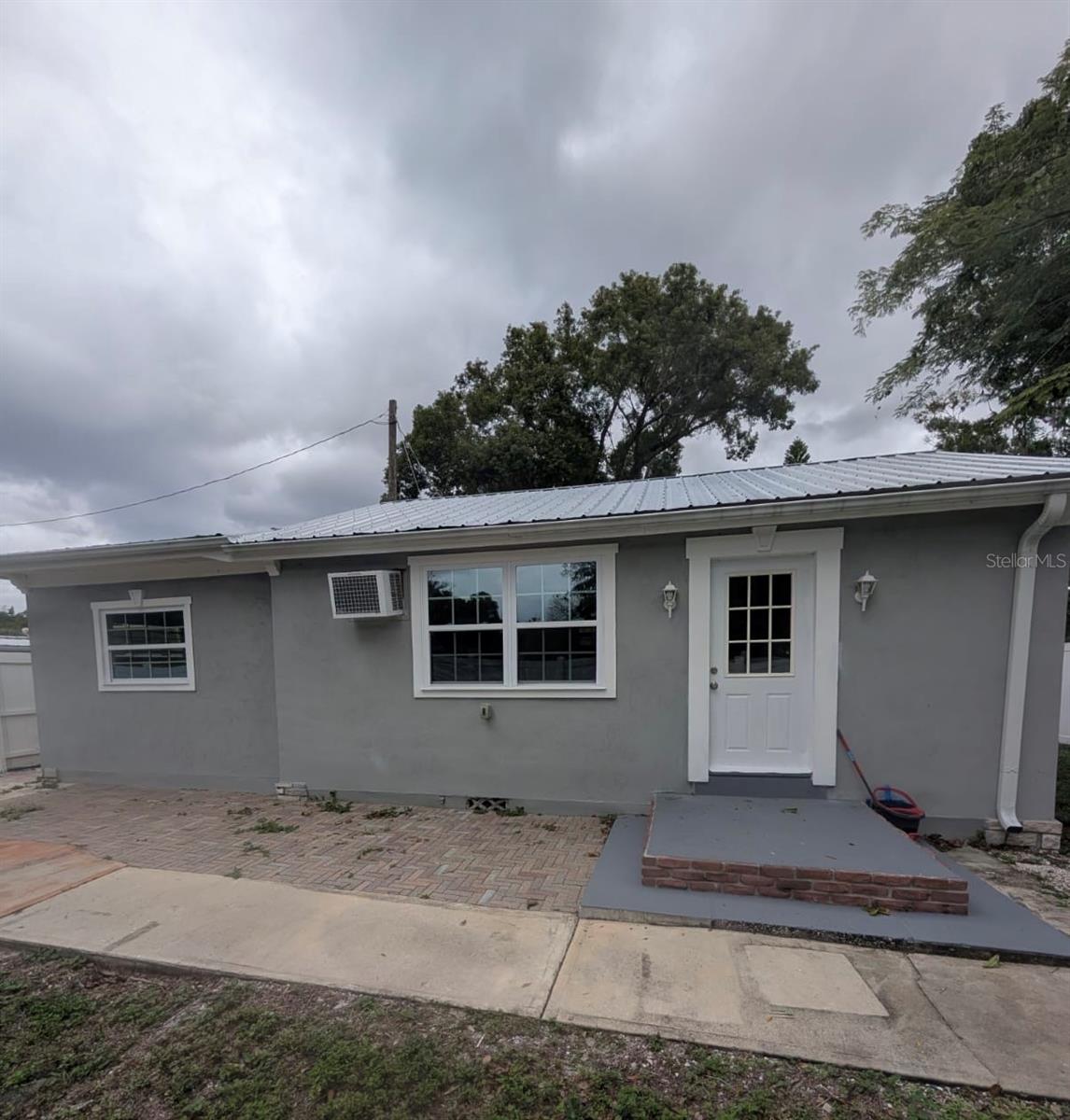 LAKE BARTON SHORES - Residential