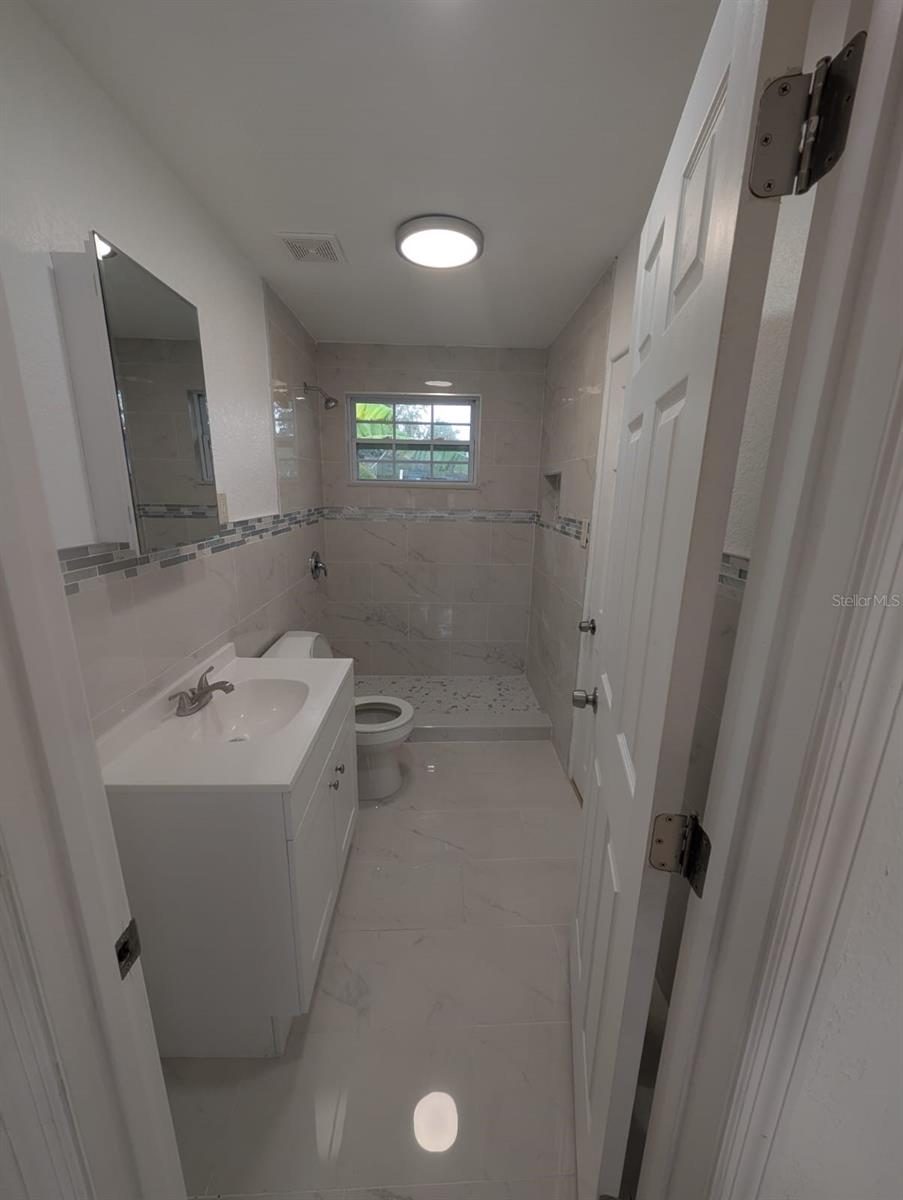 LAKE BARTON SHORES - Residential