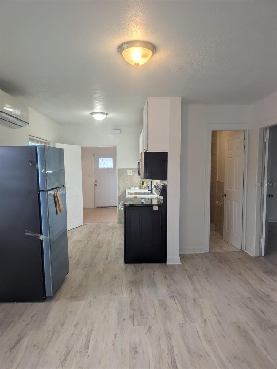 LAKE BARTON SHORES - Residential