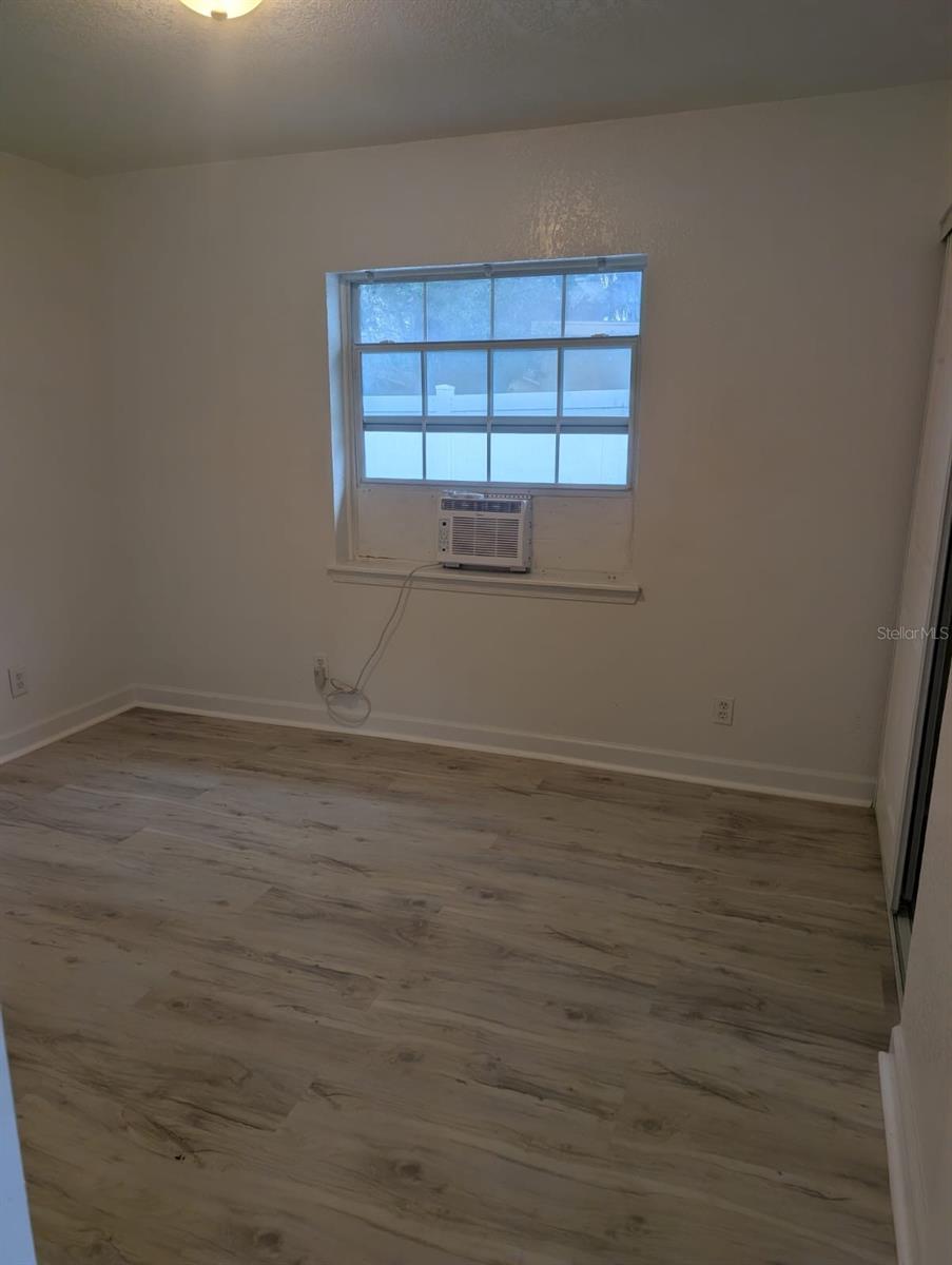 LAKE BARTON SHORES - Residential