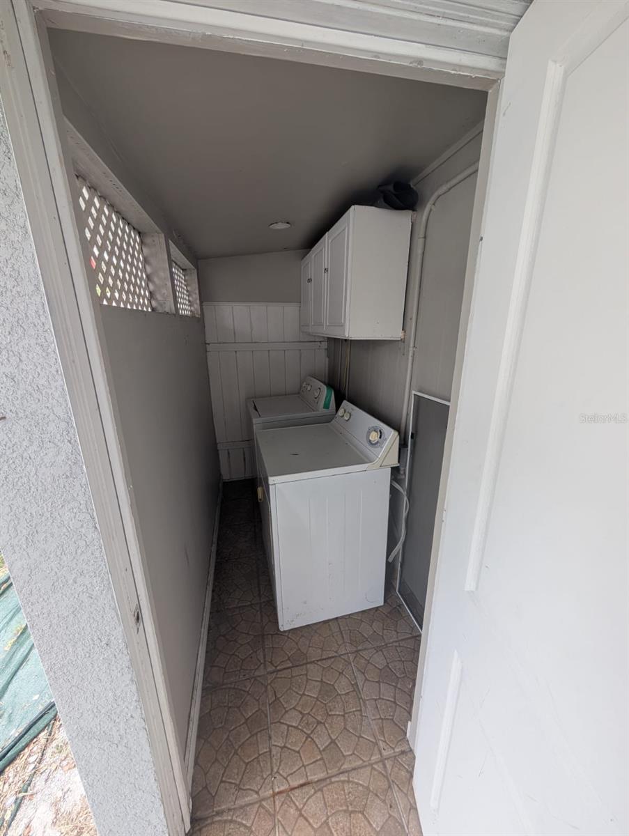 LAKE BARTON SHORES - Residential