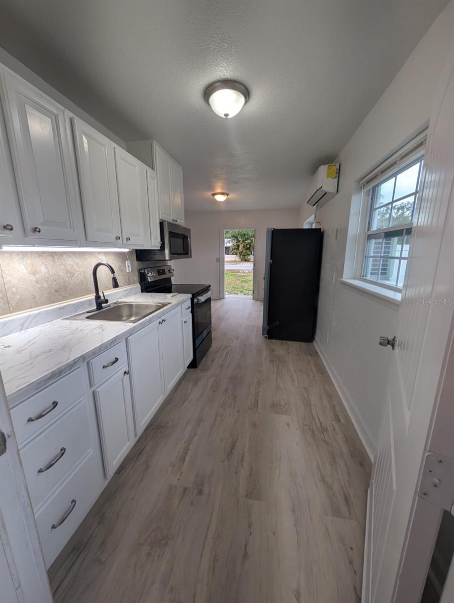 LAKE BARTON SHORES - Residential