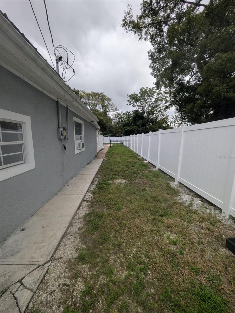 LAKE BARTON SHORES - Residential