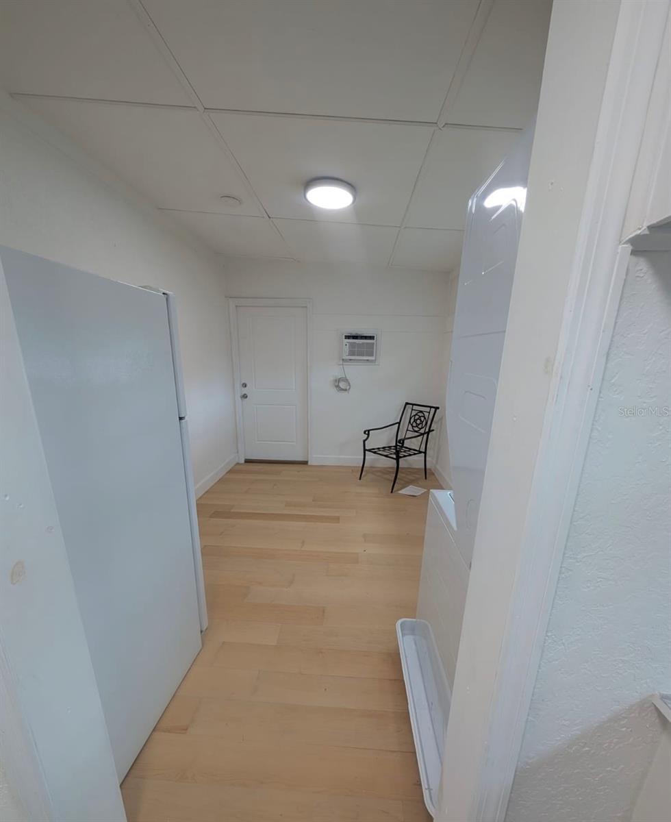 LAKE BARTON SHORES - Residential