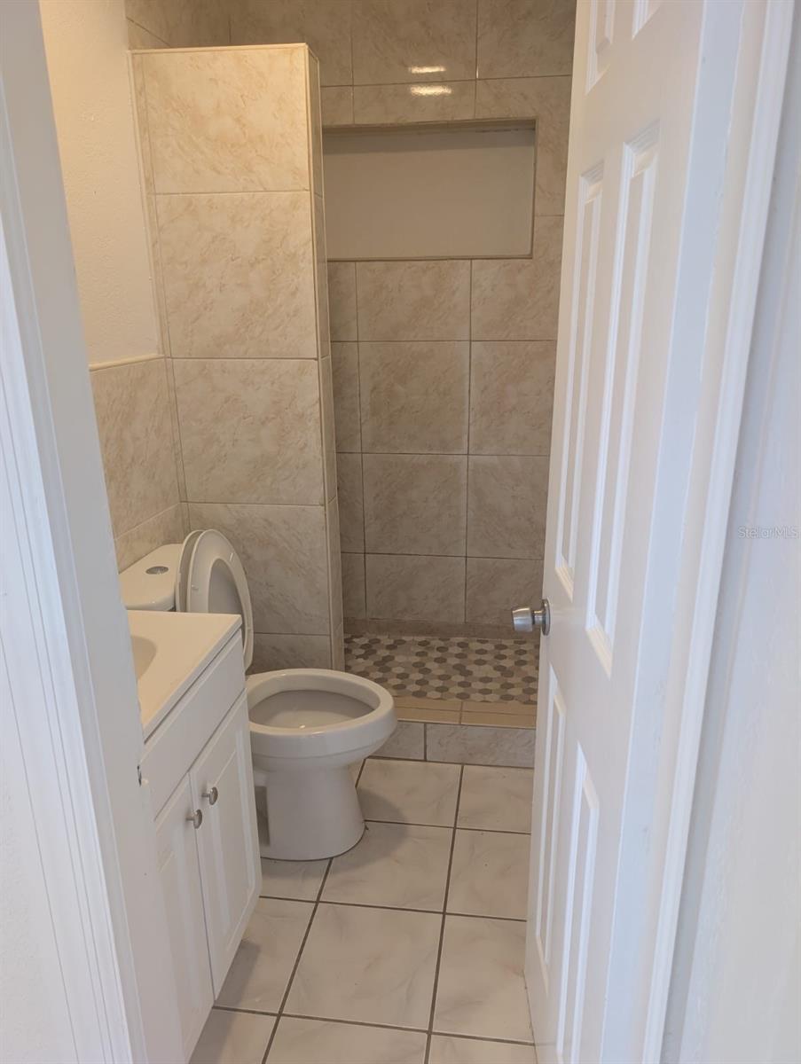 LAKE BARTON SHORES - Residential