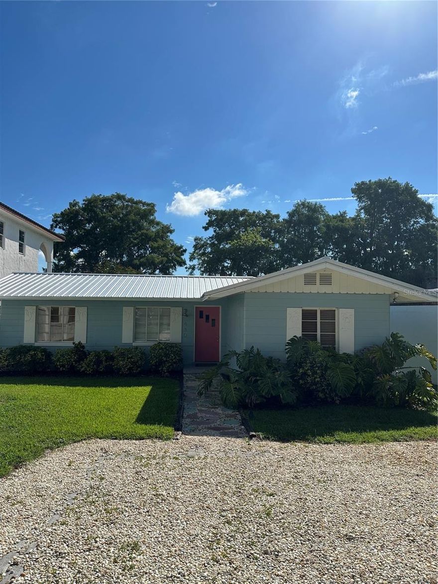 Interested in trying out the lake life in Winter Park? 430 Ololu is available FOR RENT immediately on Lake Killarney! This 2 bedroom, 1 bath home has a brand new metal roof, a newly renovated kitchen with new appliances, a new washer and dryer, and a DREAM backyard with views of and private access to Lake Killarney. Bring your kayak, jet ski, boat, or even a seaplane and make your way to Trader Joe’s and Hillstone!