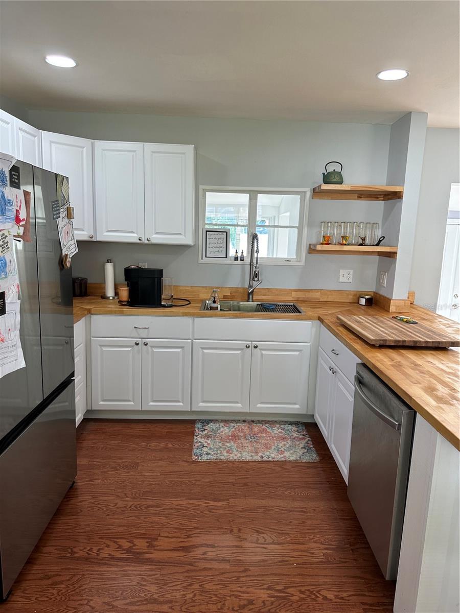 KILLARNEY CIRCLE - Residential Lease