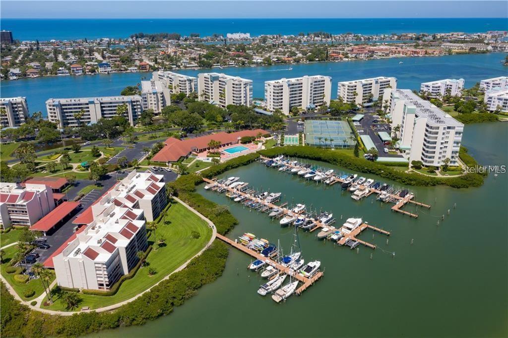 HARBOURSIDE CONDO - Residential