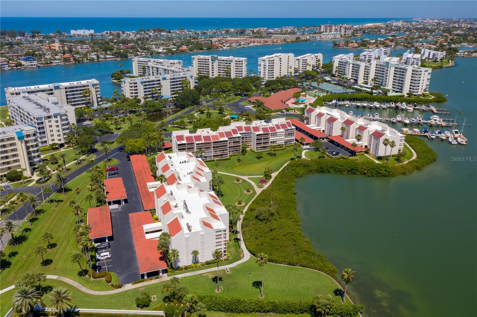 HARBOURSIDE CONDO - Residential