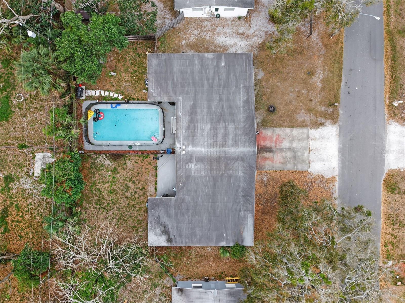 ENCHANTED MANOR - Residential