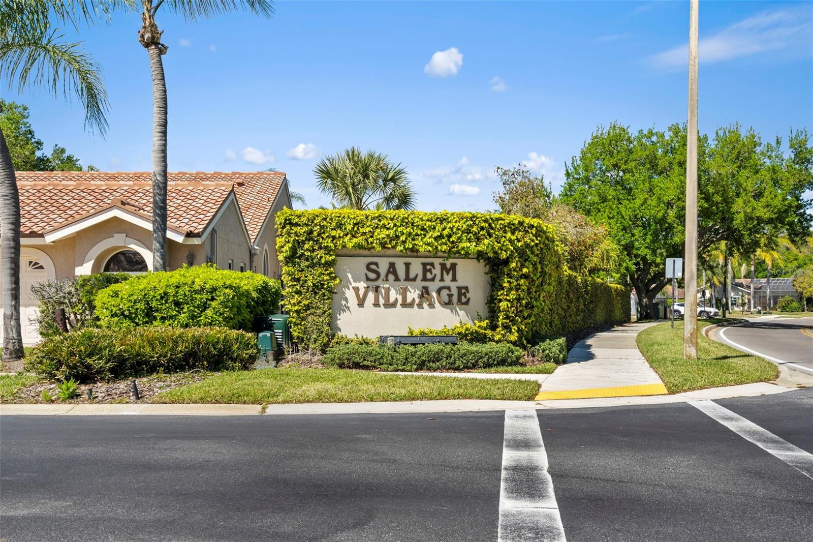 SALEM SQUARE - Residential