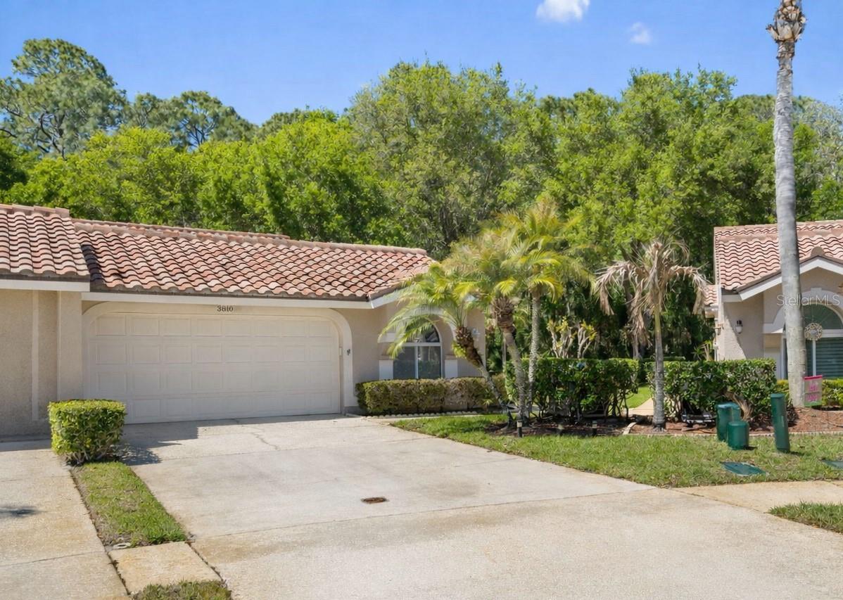 SALEM SQUARE - Residential