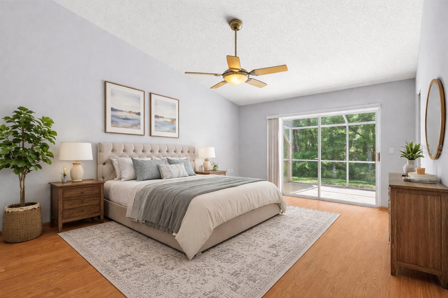 SALEM SQUARE - Residential