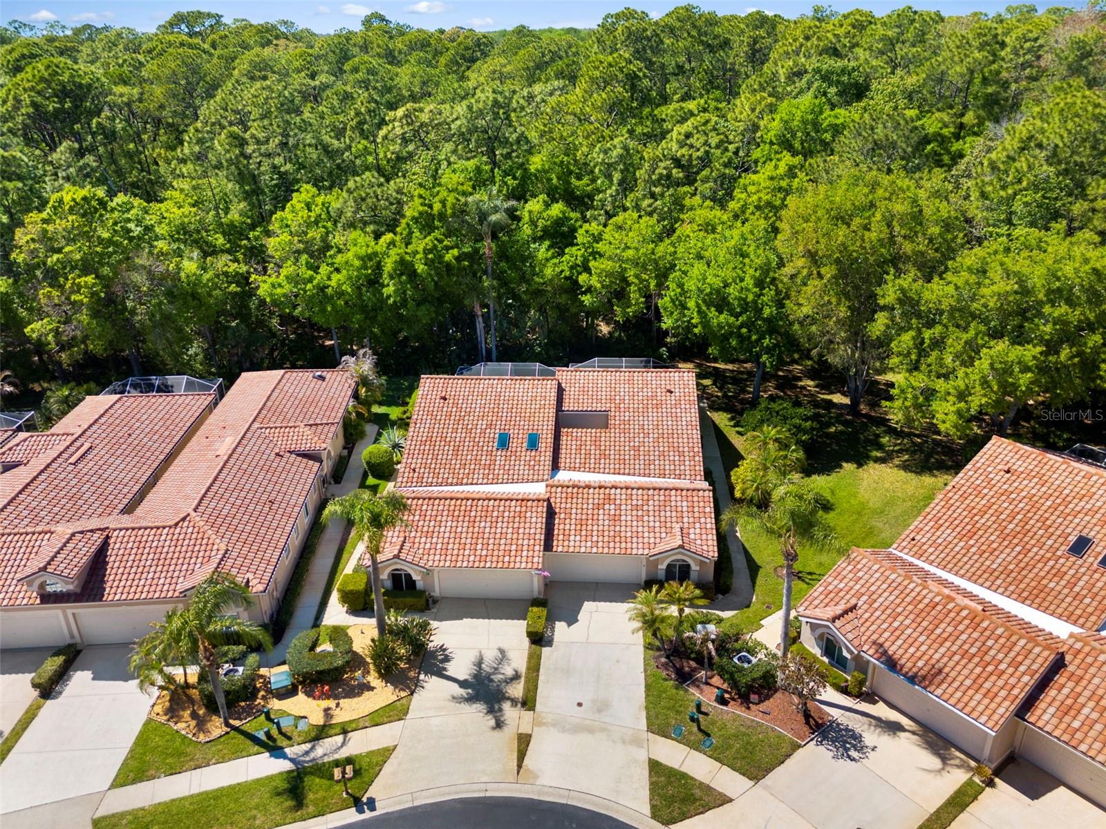 SALEM SQUARE - Residential