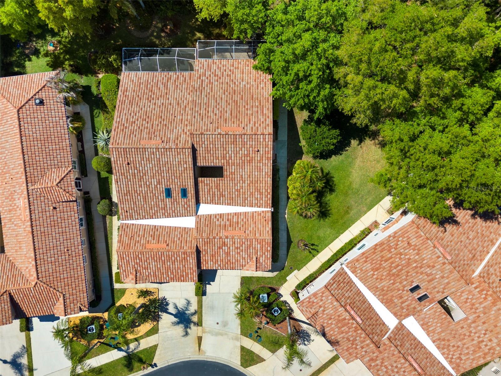 SALEM SQUARE - Residential