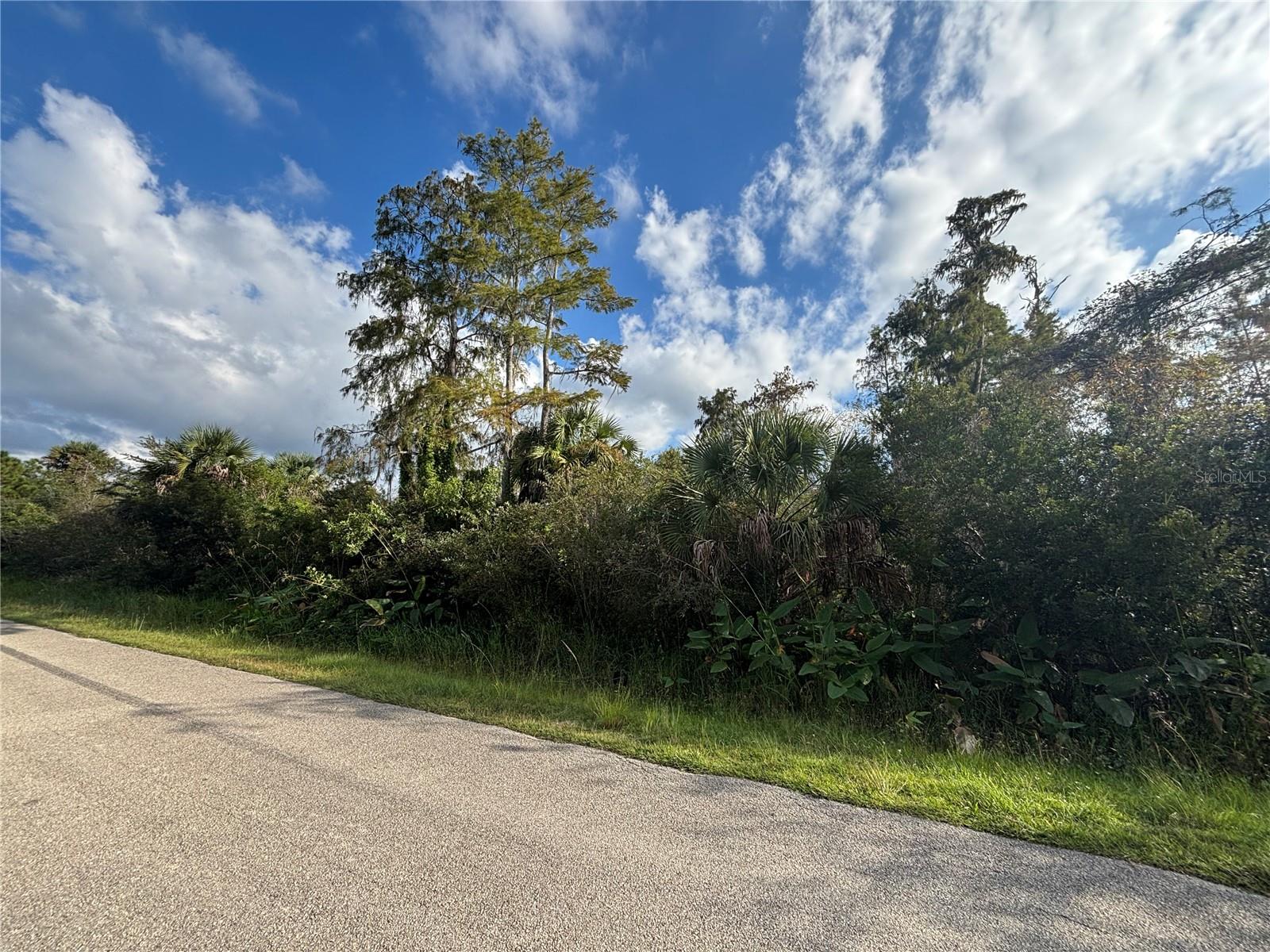 GOLDEN GATE ESTATE UNIT 65 - Land