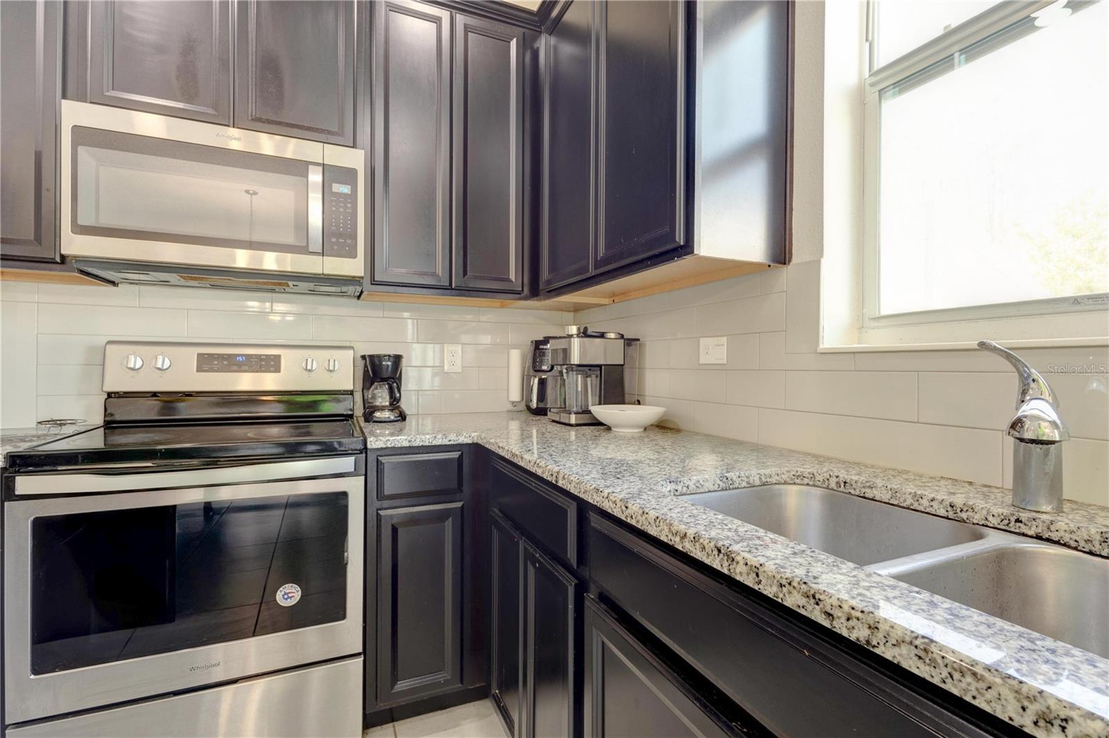 SAWGRASS LNDGS - Residential