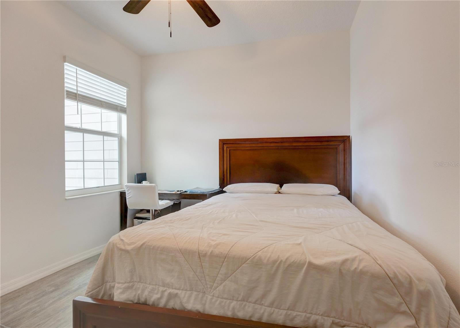 SAWGRASS LNDGS - Residential