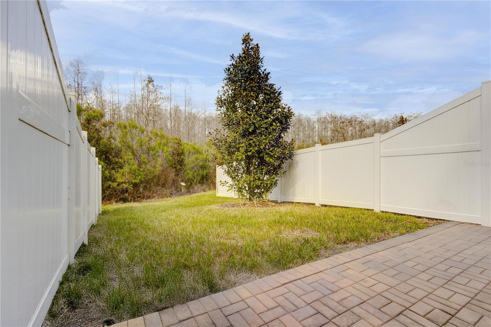 SAWGRASS LNDGS - Residential