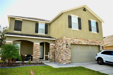 A home in AUBURNDALE