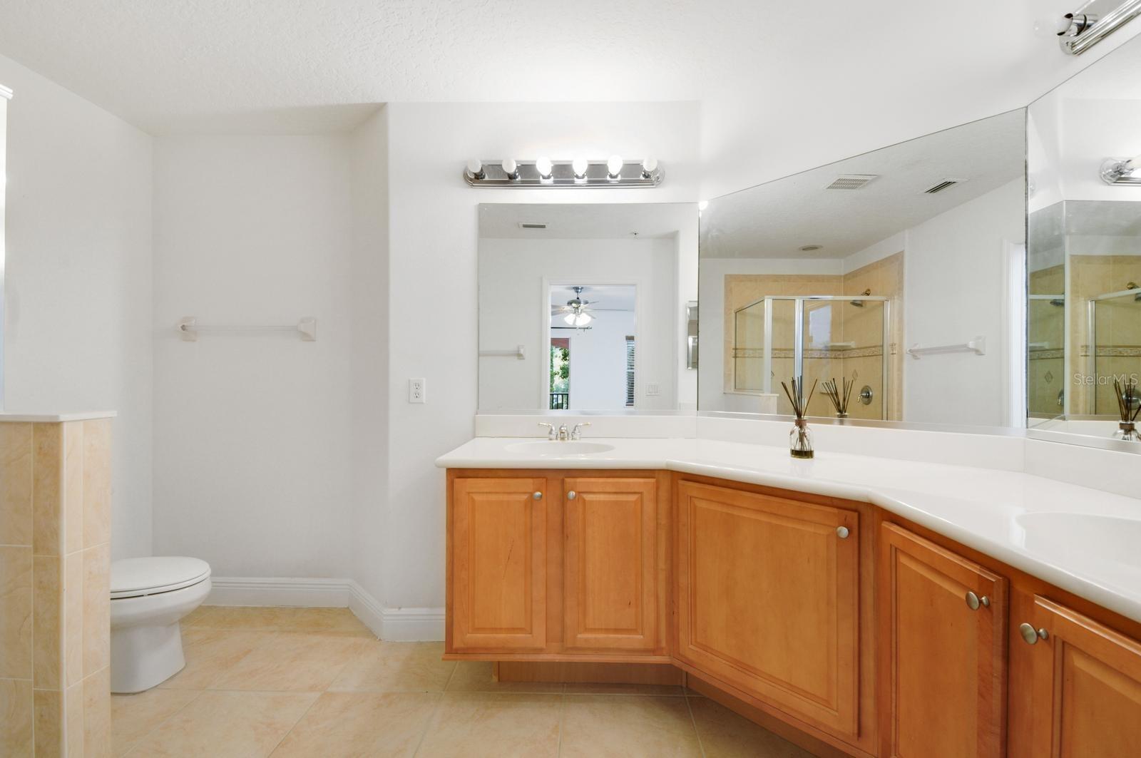 ENCLAVE/MAITLAND A-F - Residential Lease