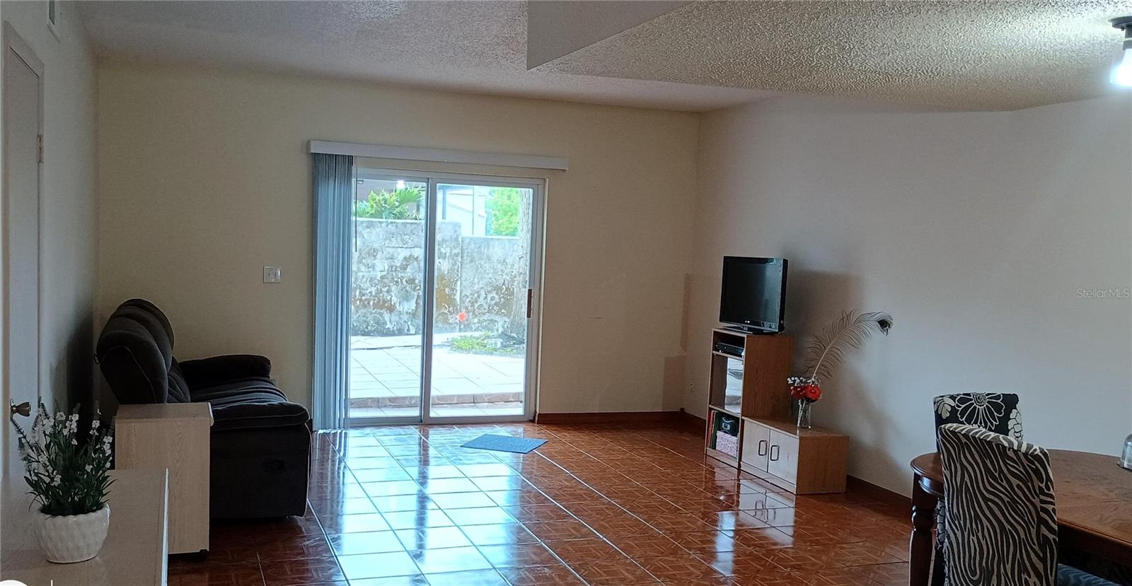 CARROLLWOOD PINES - Residential