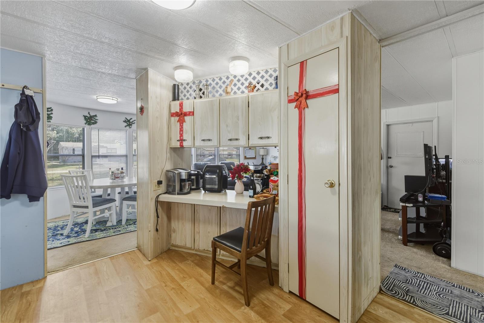 PLEASANT MANOR - Residential