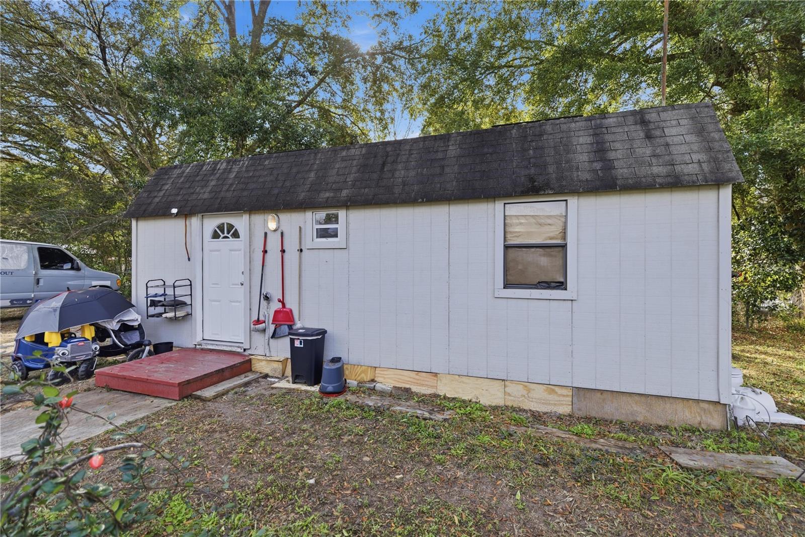 PLEASANT MANOR - Residential