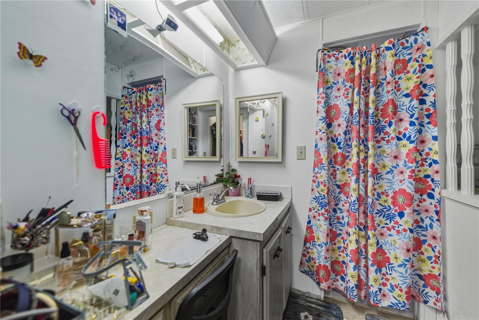 PLEASANT MANOR - Residential