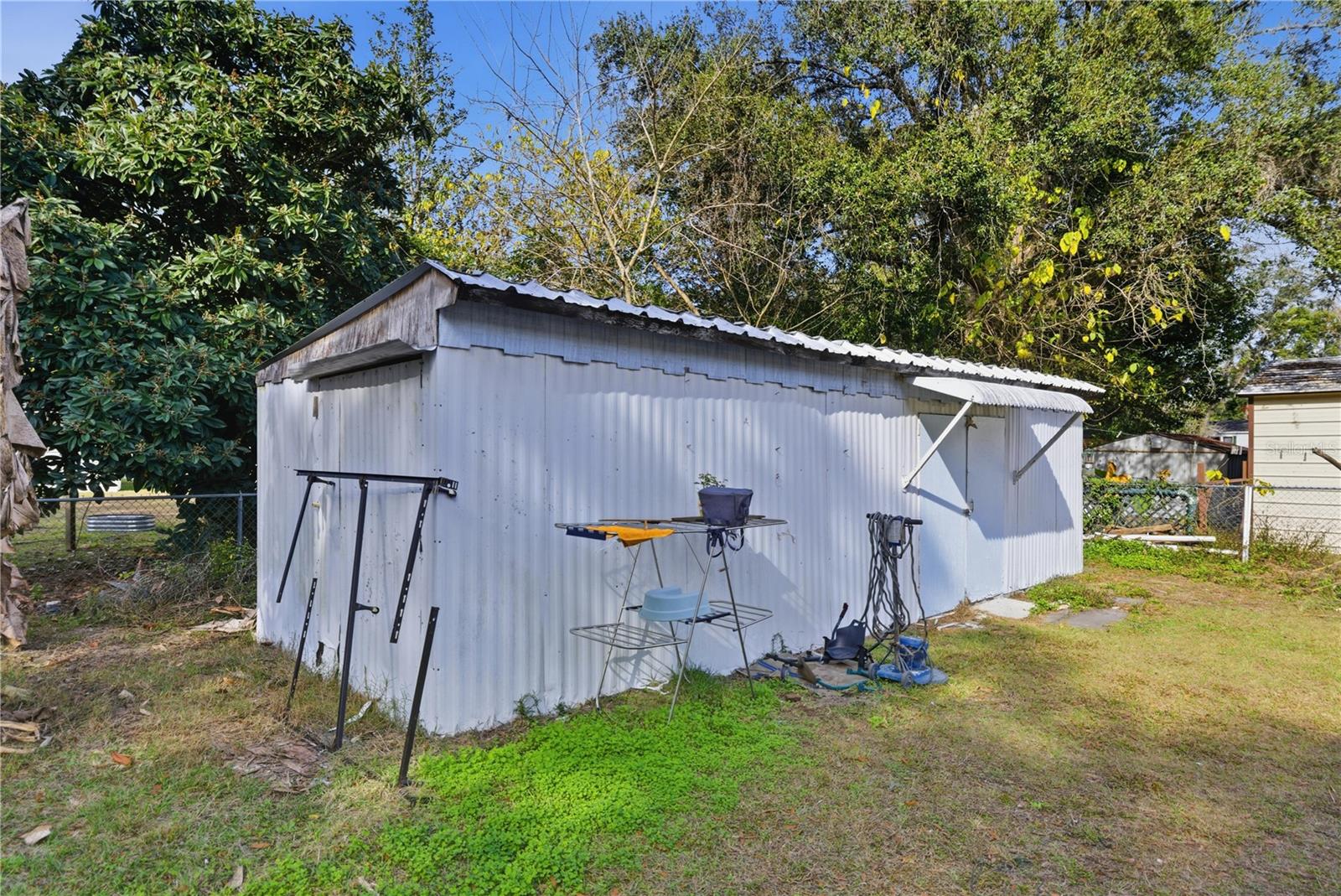 PLEASANT MANOR - Residential